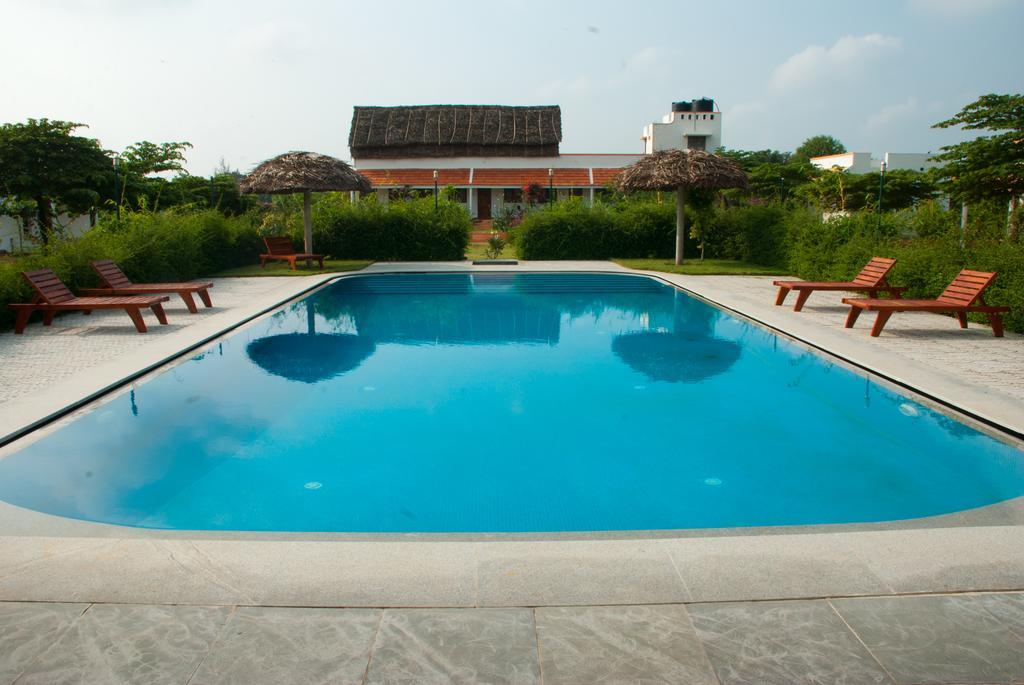 Hotel The Mountain Retreat Tiruvannāmalai Exterior foto